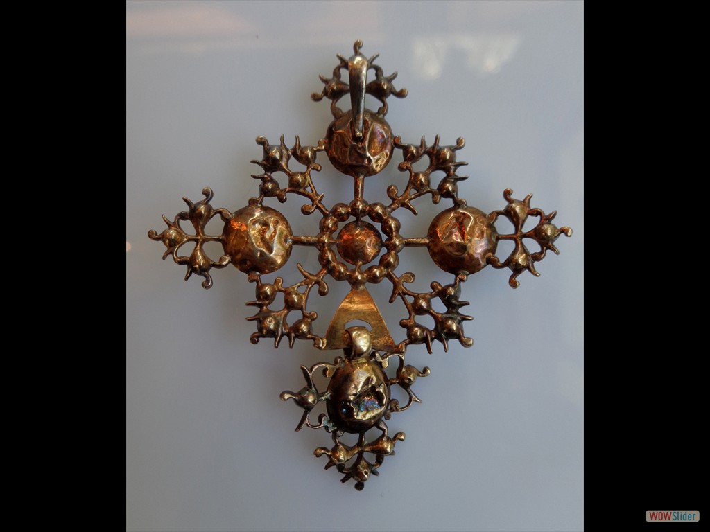 croix-de-st-lô-normande-or-et-pierres-du-rhin-1ère-restauration (11)