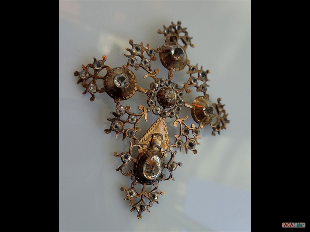 croix-de-st-lô-normande-or-et-pierres-du-rhin-1ère-restauration (3)