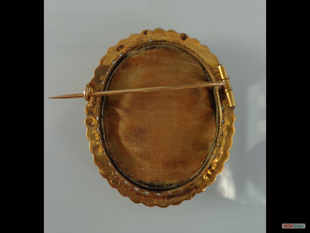 miniature-sur-ivoire-18ème-gentilhomme-monture-or-Restauration (5)