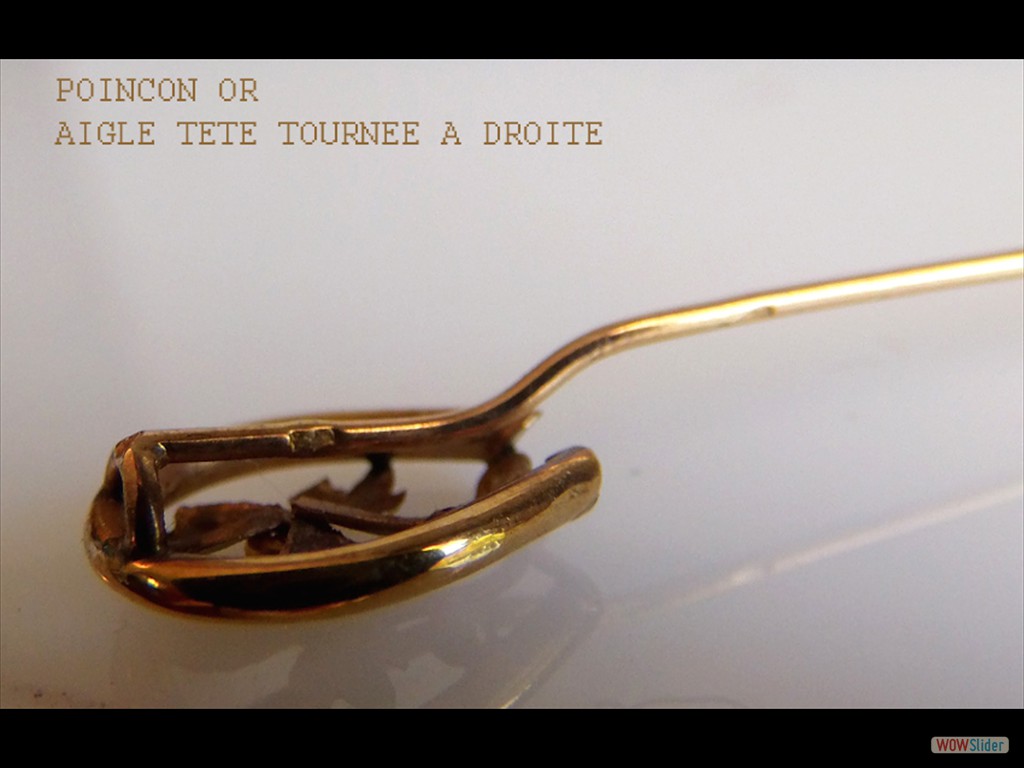 épingle-de-cravate-en-or-au-fer-à-cheval-et-perle (7)